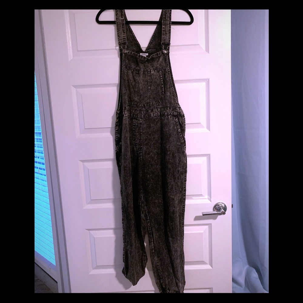 Black acid washed overalls